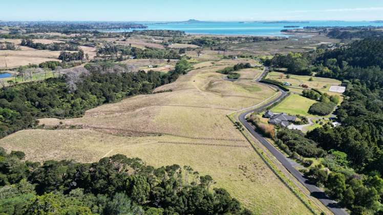Lot 4, 11 Waikopua Road_0