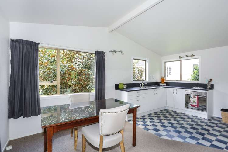 32 Cascade Road Bombay_21