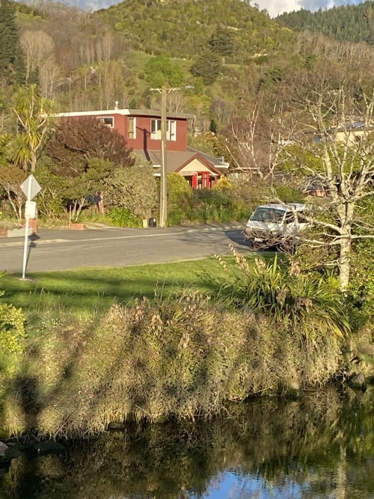 2 Shakespeare Walk The Wood_13