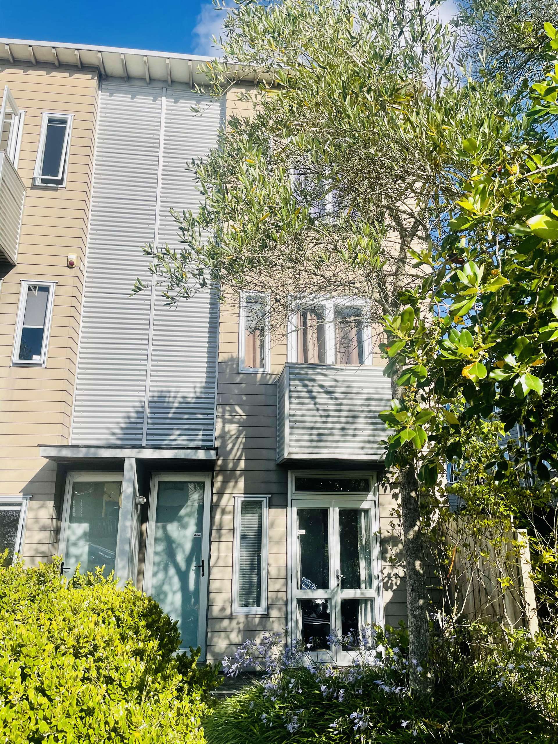 1 Albionvale Road Glen Eden_0