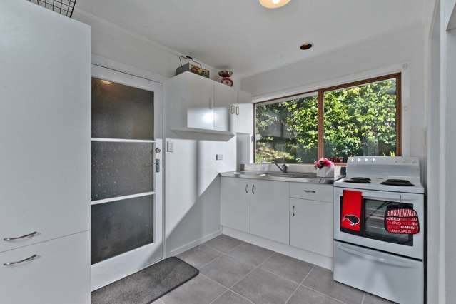 1/20a Chivalry Road Glenfield_4