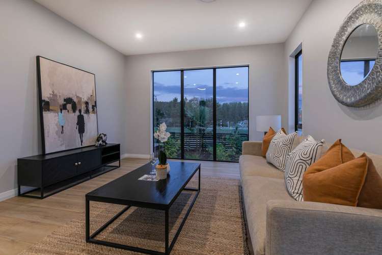 12 Milldale Drive Wainui_15