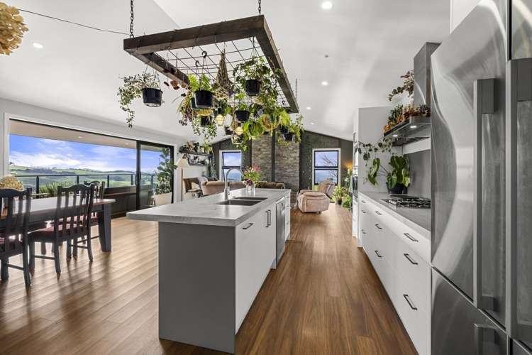 412 Pekanui Road Puketotara_27