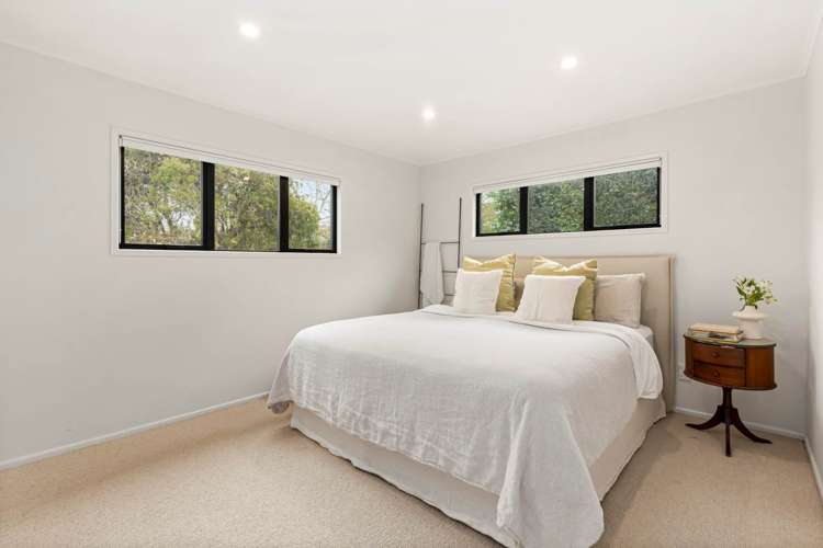 18 Albatross Road Red Beach_11