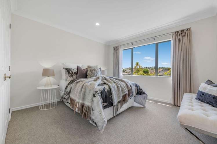 2/10 Simmental Crescent Somerville_12