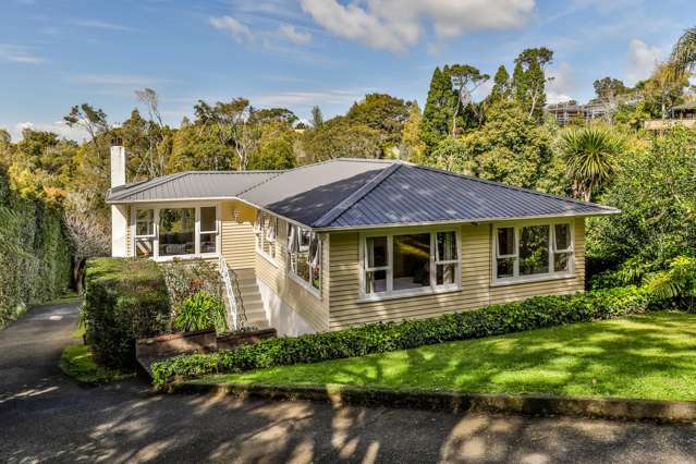Timeless weatherboard, convenient location