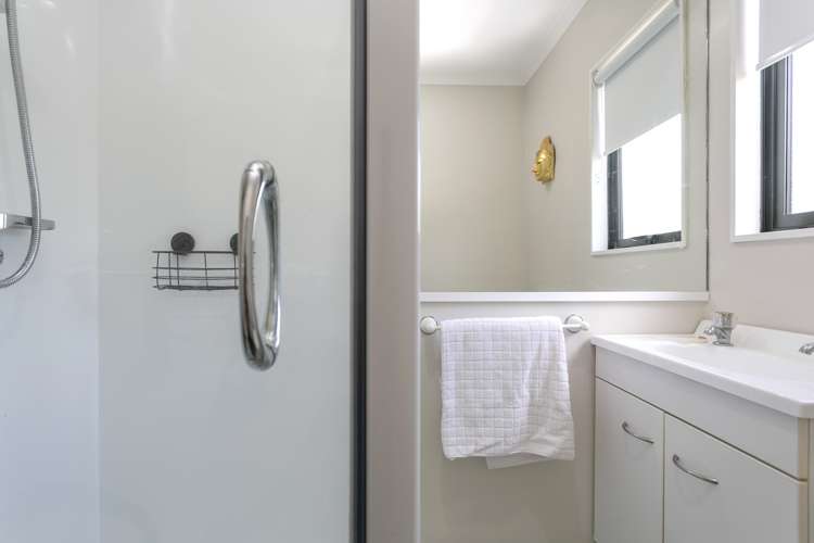 1/70 Logan Avenue Wharewaka_22