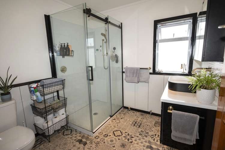 8 La Fontaine Road Harihari_8