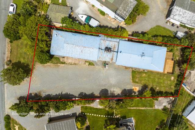 1/3 and 2/3 The Parade Okiwi Bay_4