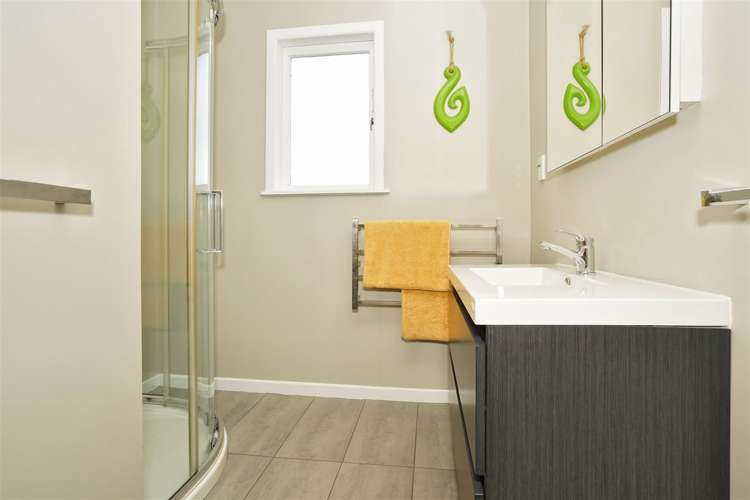 84 Cambridge Road Hillcrest_9