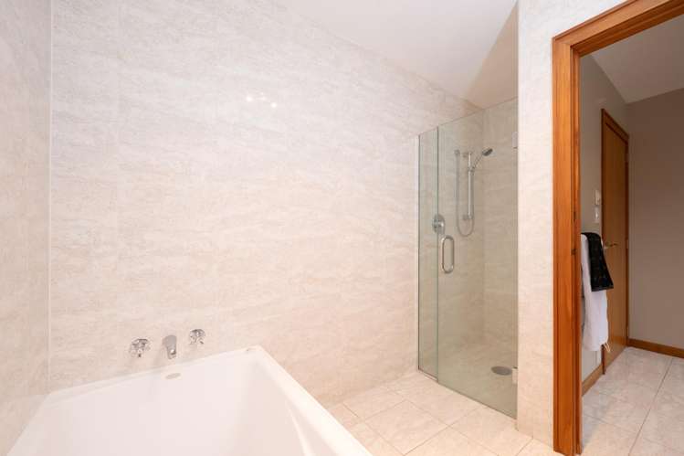 6 Hikanui Place Havelock North_15