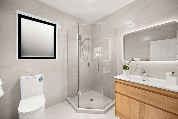 70 Overton Street Rototuna North_9