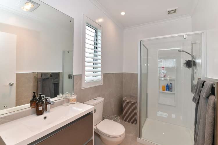 2 Couldrey Crescent Red Beach_12