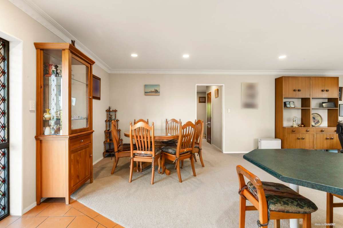 12 Emsworth Court_4