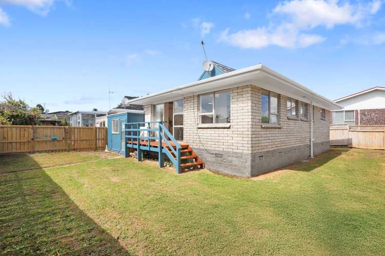 2/45 Blacklock Avenue_0