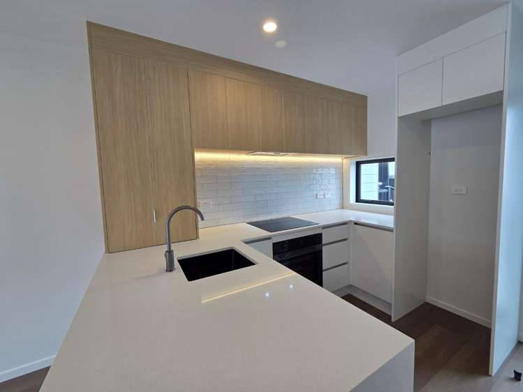 5/3 Firebrick Way 1626_4