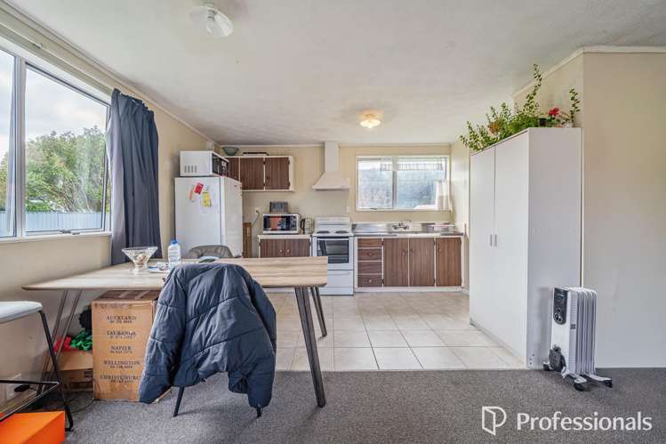 14 Honey Street Wainuiomata_6