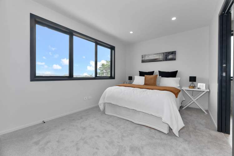 2/43 Savoy Road Glen Eden_16