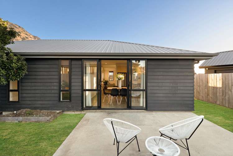 39 Jones Avenue Lower Shotover_14