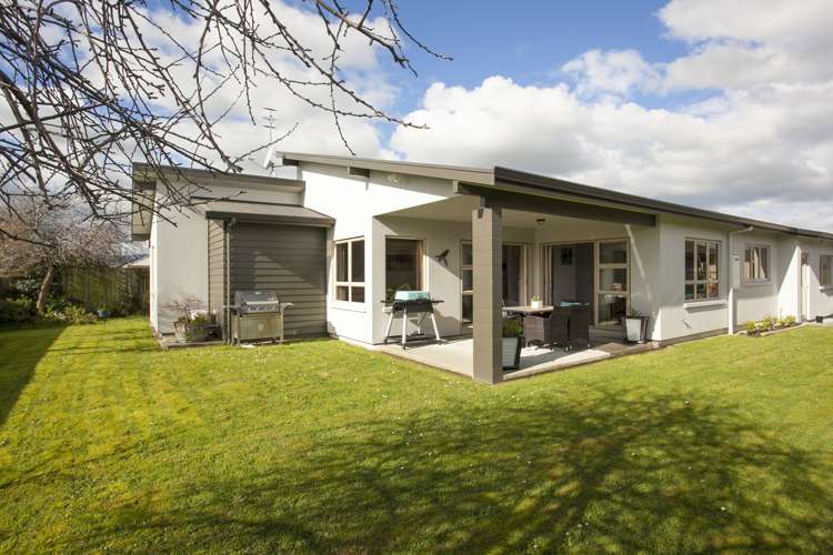 19 Meridian Grove Kelvin Grove_1