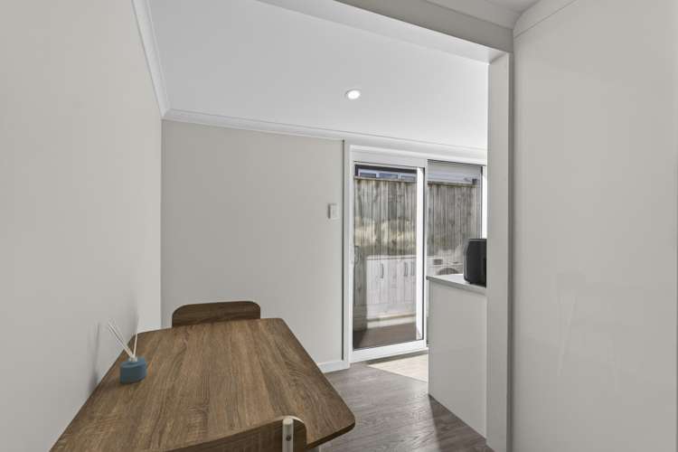 8 York Crescent Westown_8