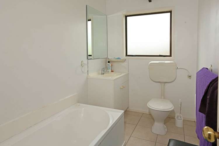 33 San Bernadino Drive Henderson_9