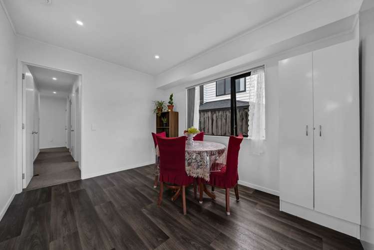 2 Pantera Way Hill Park_24