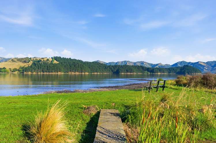 471 Marine Drive Charteris Bay_20