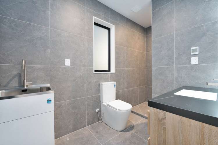 12 & 12a Kiokio Place Swanson_28