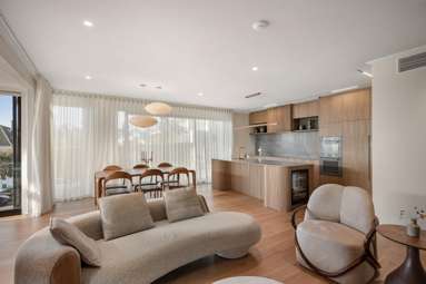 2 Glen Atkinson Street_1
