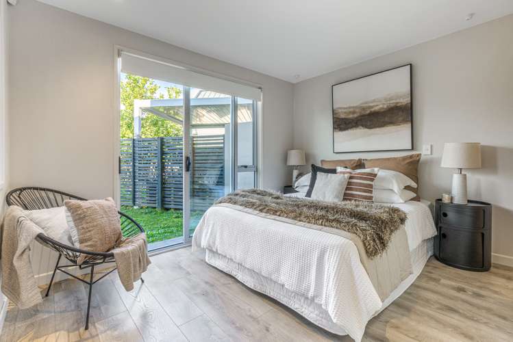 1 Mikoikoi Crescent Mangere Bridge_11