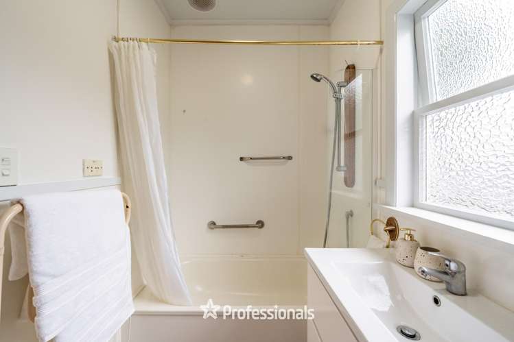 226 Waiwhetu Road Waterloo_18