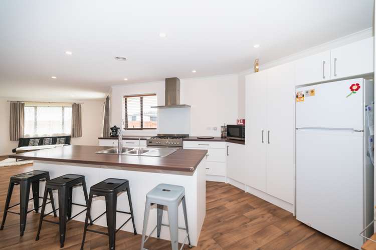 134 Johnstone Drive Fitzherbert_3