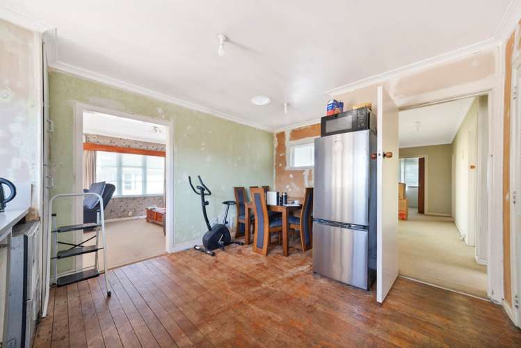 13 Henwood Road_3