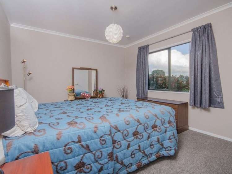 12 Harobed Place Manurewa_17