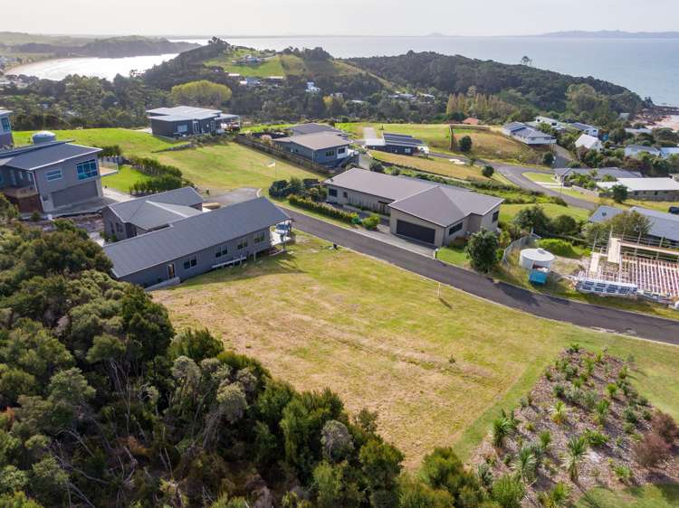 14 Sunrise Place Cable Bay_11