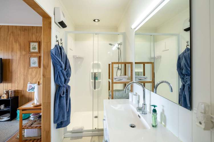 2/37 Hinemoa Avenue Lake Taupo_24