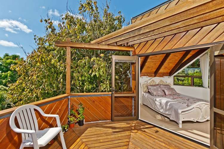 645 Beach Road Rothesay Bay_5