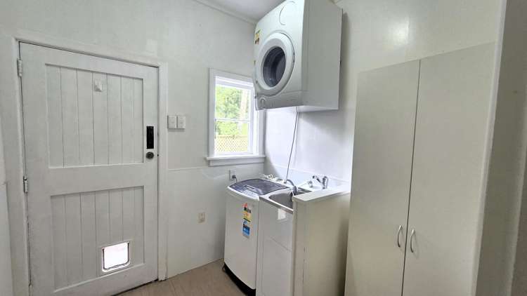  75 Chamberlain Road Karori_16