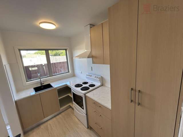 8/94 Huxley Sydenham_1