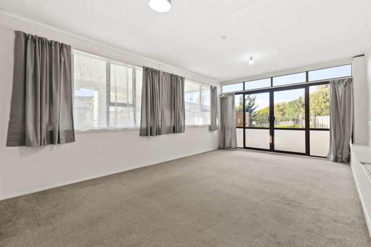 17 Fratley Avenue Farm Cove_7