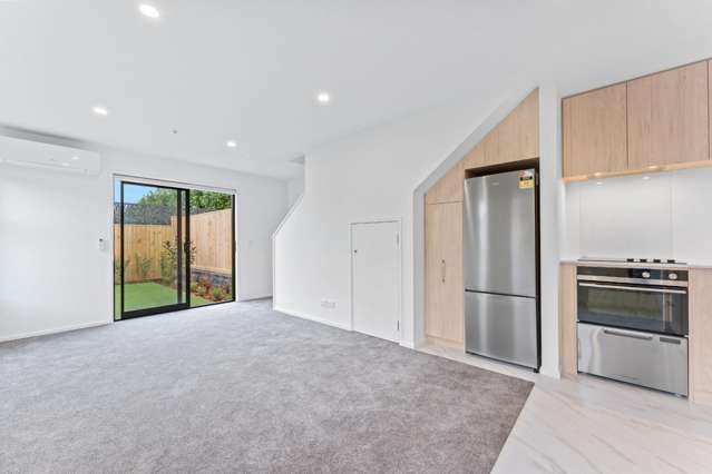 11/10 Fathom Place Te Atatū Peninsula_1