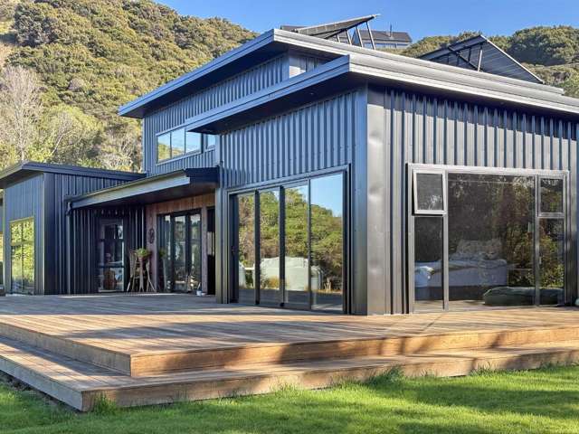 KAIKOURA - 5 BEDROOMS