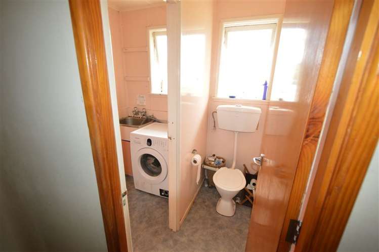 27 Takapuna Road Kakahi_6