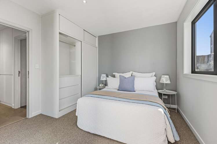 22,38,52 ,54 Farranfore Road Opaheke_10