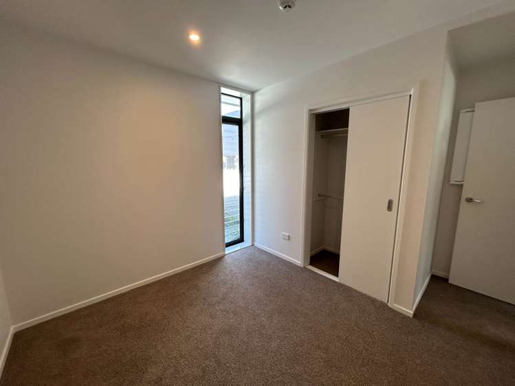 2/12 Treasure Lane Te Atatu South_5