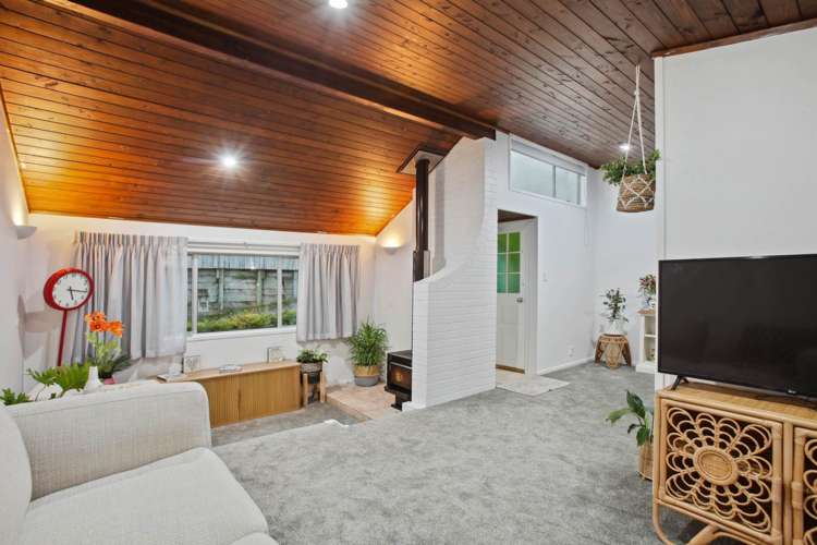 2/21 Howard Road Northcote_7