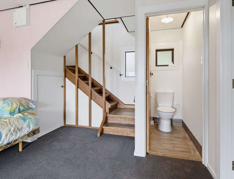 25 & 27 Totara Street Kaka Point_28