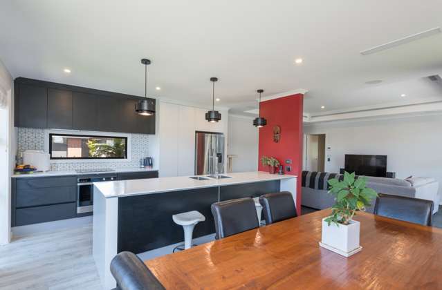 69 Malone Crescent Richmond_4