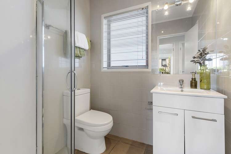 1/143 Reeves Road Pakuranga Heights_25